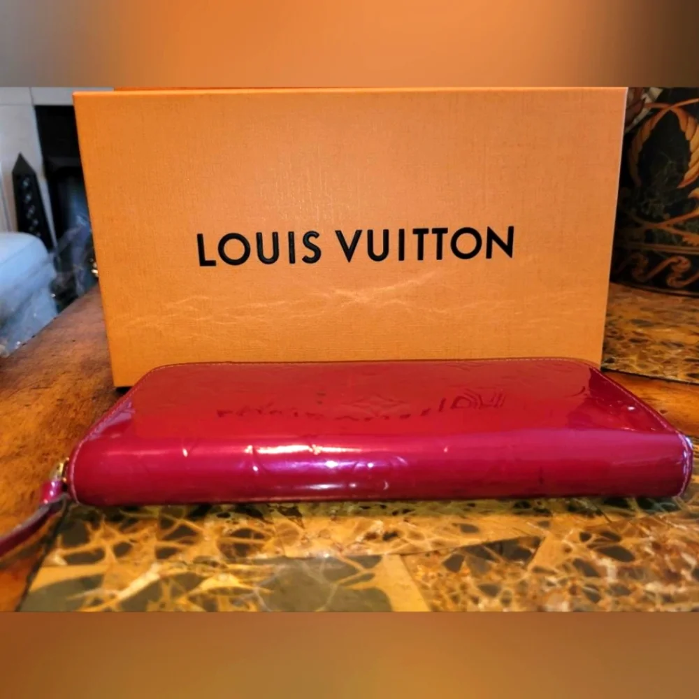 Louis Vuitton Vernis Clemence long zip around wallet - Picture 6 of 11